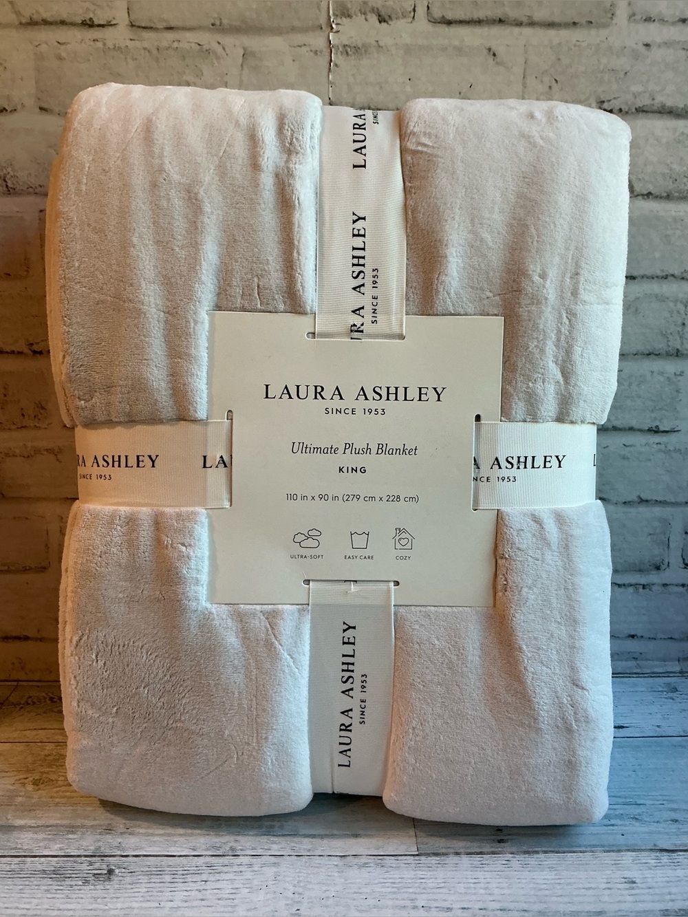 LAURA ASHLEY King Size Solid Blanket-110” x 90”
